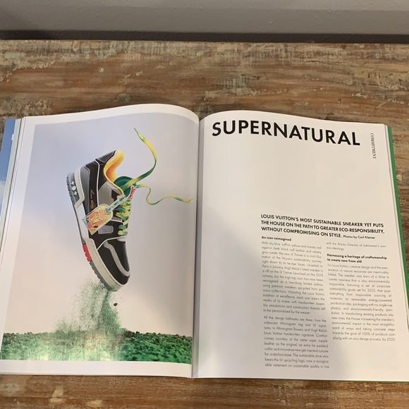 Louis Vuitton The Book #12 - Picture 7 of 10